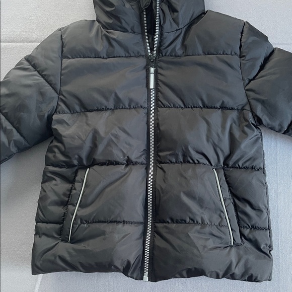 Black Fleece Puffer Jacket - Picture 2 of 7